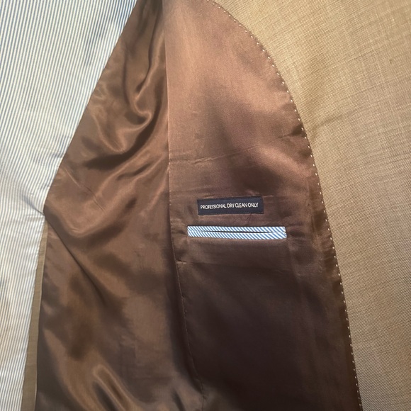 Tommy Hilfiger Men's Tan Wool Blazer Size 38R two botton, vented, fully lined - Picture 6 of 14